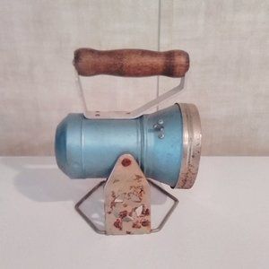 Star Headlight & Lantern w/ Wood Handle